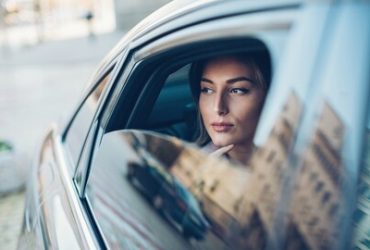 Woman-in-car-1