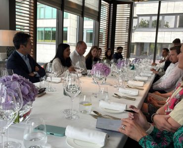 roundtable1